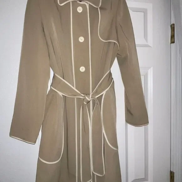 Harve Benard Women's Khaki and White Coat size 6 - Picture 2 of 8